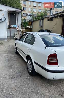 Лифтбек Skoda Octavia 2009 в 
