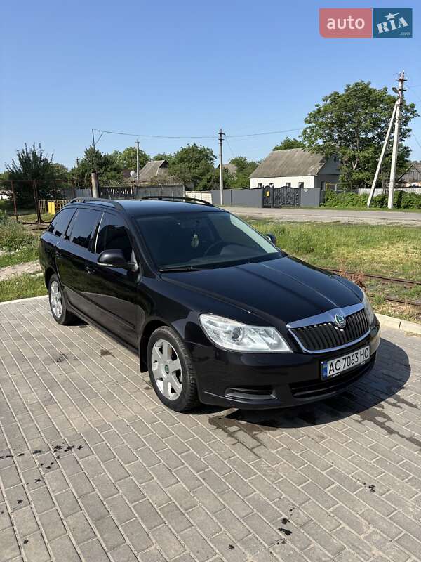 Универсал Skoda Octavia 2010 в Ахтырке
