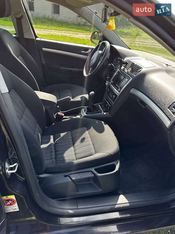 Універсал Skoda Octavia 2010 в Буську