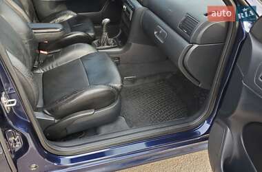 Лифтбек Skoda Octavia 2001 в 