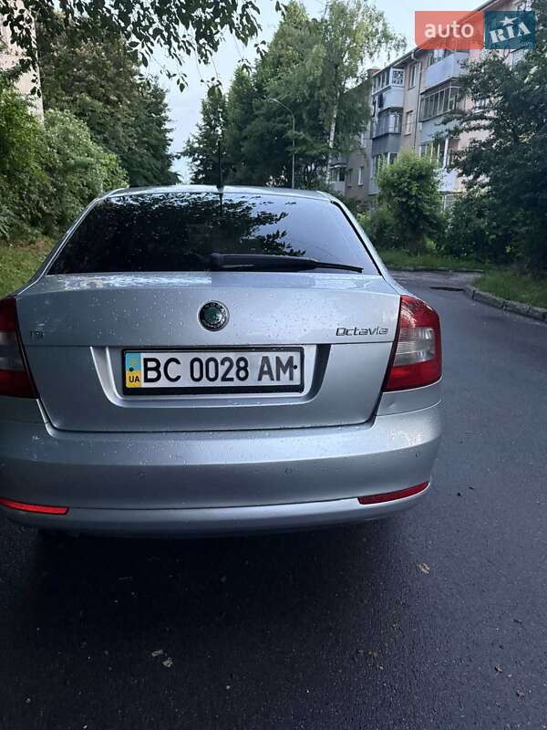 Лифтбек Skoda Octavia 2012 в Львове
