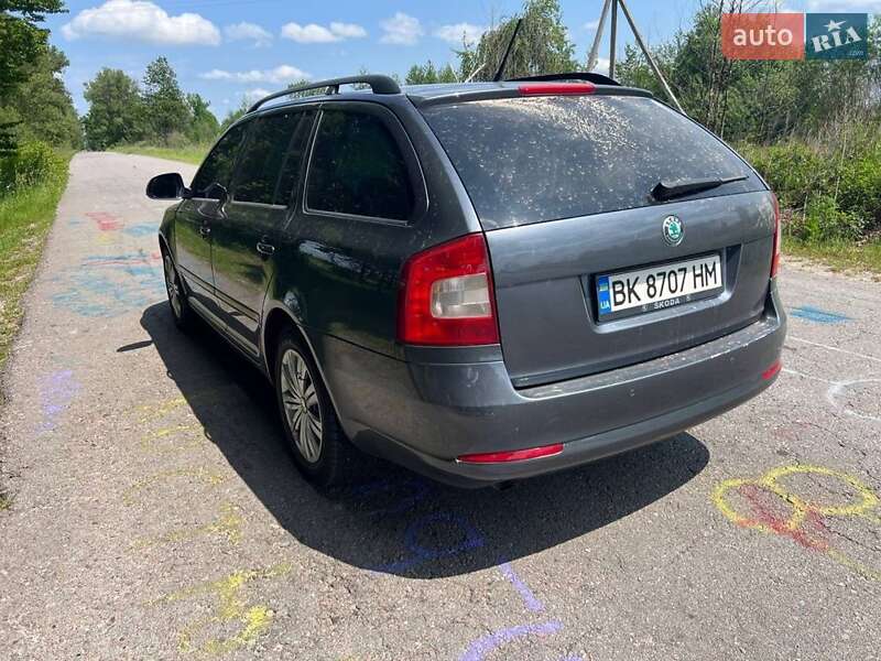 Универсал Skoda Octavia 2011 в Ровно