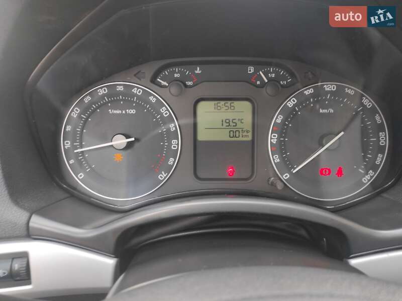 Универсал Skoda Octavia 2006 в Сарнах
