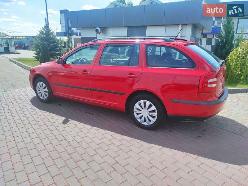 Универсал Skoda Octavia 2006 в Сарнах
