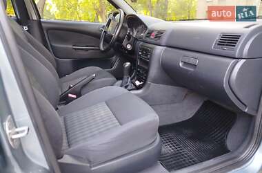 Лифтбек Skoda Octavia 2004 в 