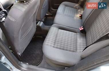 Лифтбек Skoda Octavia 2004 в 