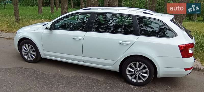 Универсал Skoda Octavia 2016 в Черкассах