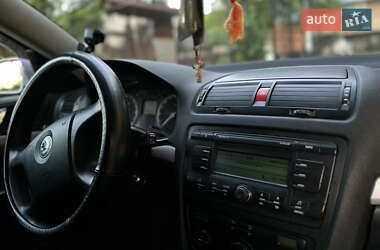 Лифтбек Skoda Octavia 2006 в 