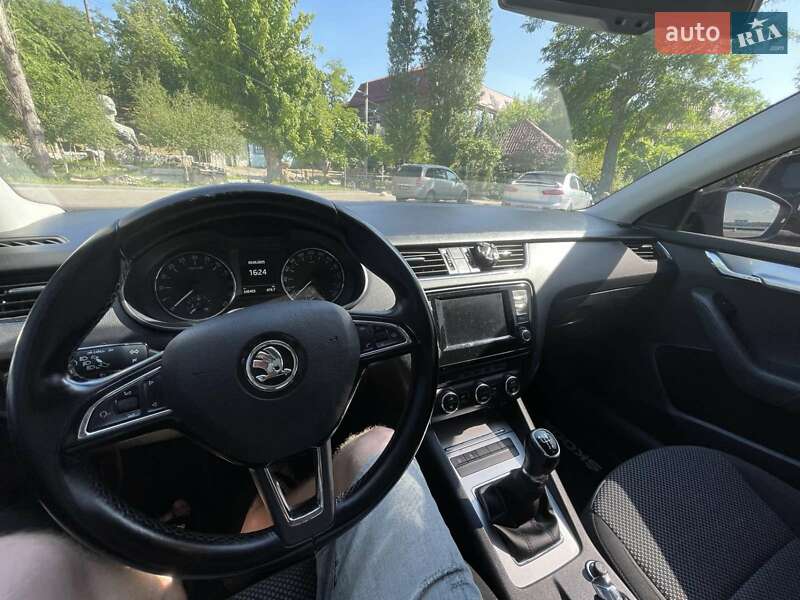 Универсал Skoda Octavia 2015 в Николаеве