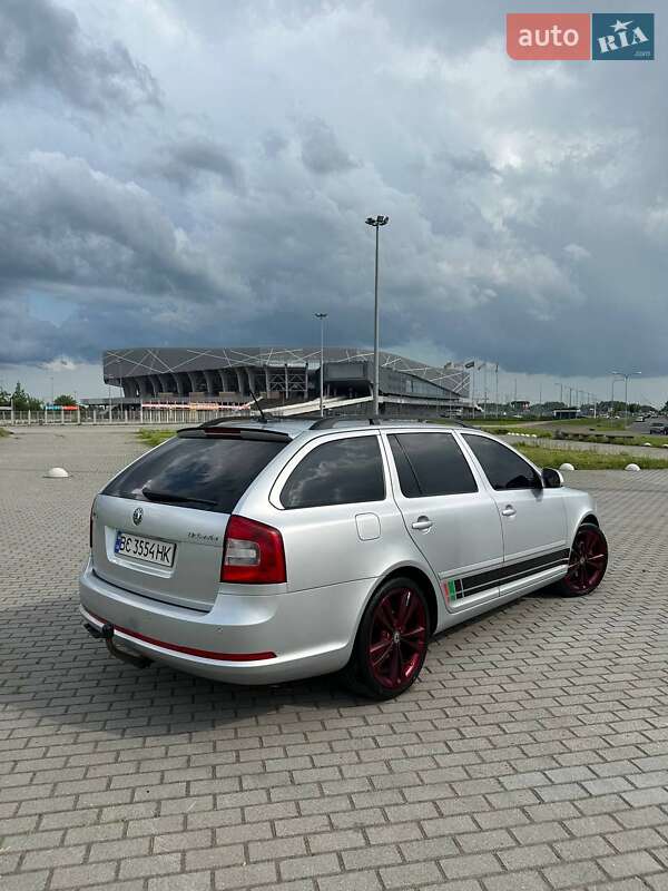 Универсал Skoda Octavia 2011 в Пустомытах