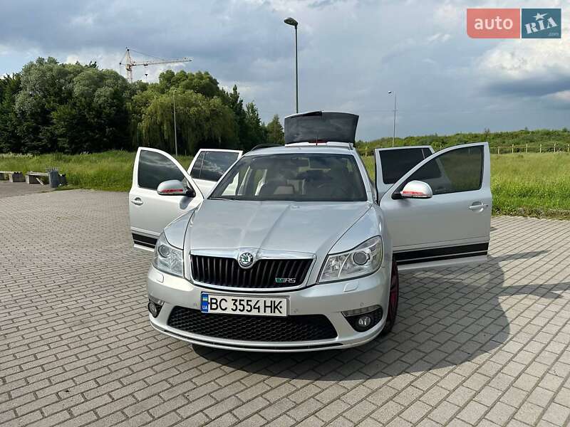Универсал Skoda Octavia 2011 в Пустомытах