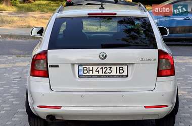 Універсал Skoda Octavia 2012 в 