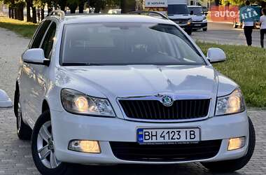 Універсал Skoda Octavia 2012 в 
