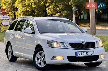 Універсал Skoda Octavia 2012 в 