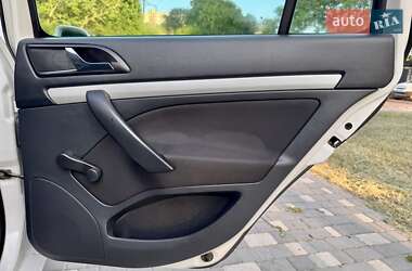 Універсал Skoda Octavia 2012 в 