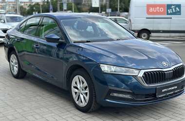 Ліфтбек Skoda Octavia 2020 в 