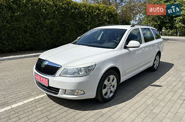 Универсал Skoda Octavia 2010 в Луцке