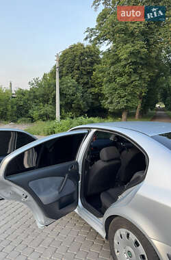 Лифтбек Skoda Octavia 2008 в 