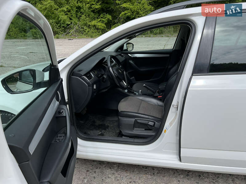 Универсал Skoda Octavia 2014 в Остроге