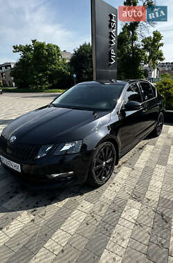 Ліфтбек Skoda Octavia 2017 в Ужгороді