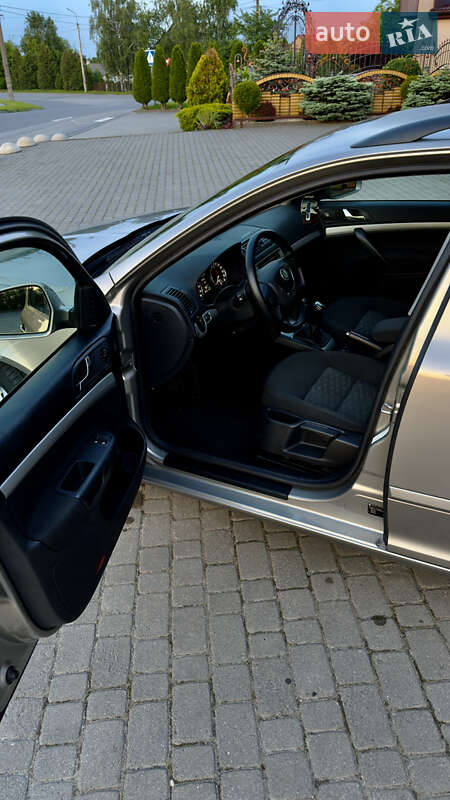 Універсал Skoda Octavia 2013 в Шепетівці