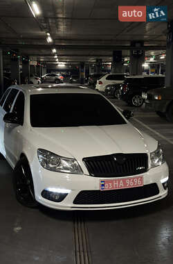 Універсал Skoda Octavia 2012 в Харкові