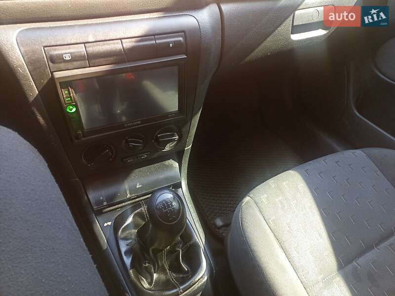 Ліфтбек Skoda Octavia 2006 в Покровському
