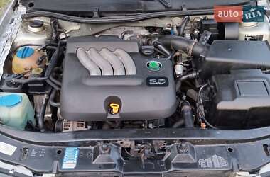 Ліфтбек Skoda Octavia 2001 в 