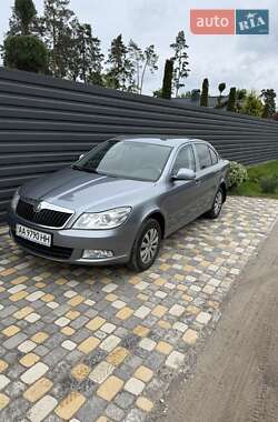 Лифтбек Skoda Octavia 2012 в Черкассах