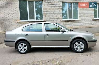 Лифтбек Skoda Octavia 2008 в 