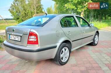Лифтбек Skoda Octavia 2008 в 