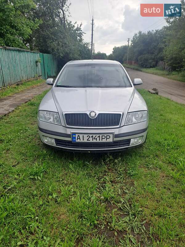Лифтбек Skoda Octavia 2004 в 
