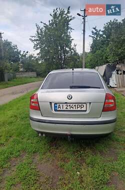 Лифтбек Skoda Octavia 2004 в 