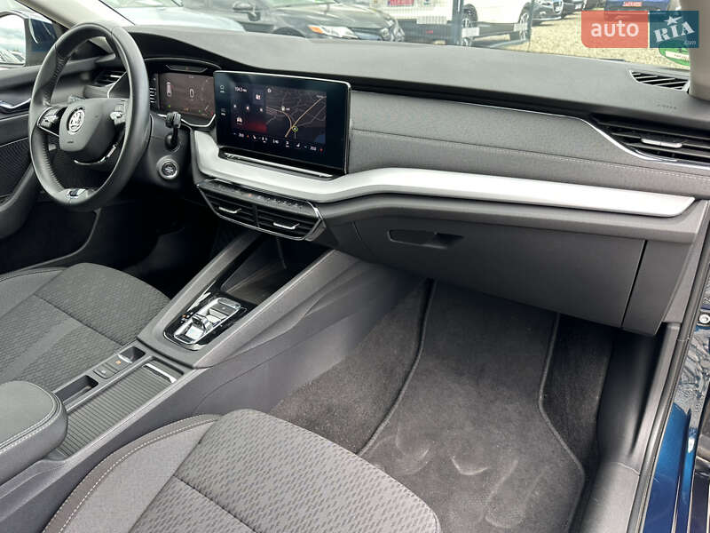 Универсал Skoda Octavia 2021 в Ивано-Франковске