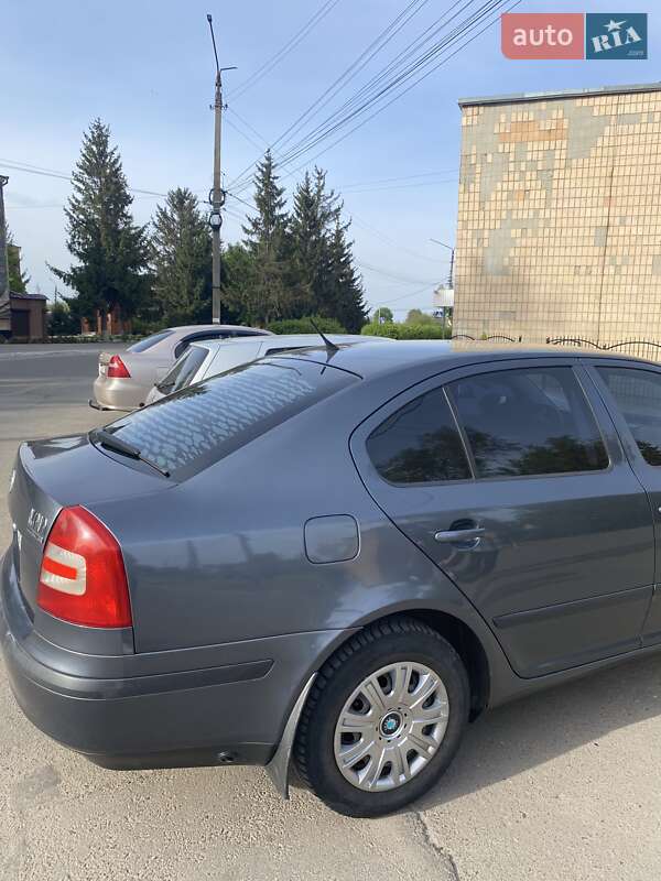 Лифтбек Skoda Octavia 2008 в Зенькове