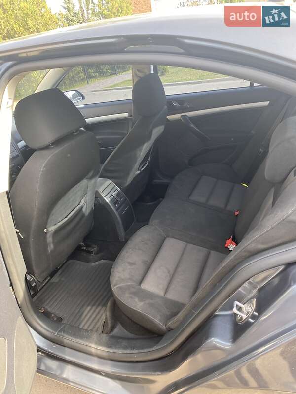 Лифтбек Skoda Octavia 2008 в Зенькове