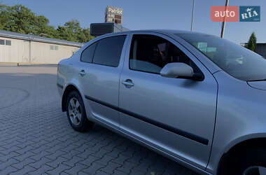 Лифтбек Skoda Octavia 2008 в 