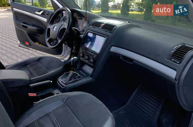 Лифтбек Skoda Octavia 2008 в 