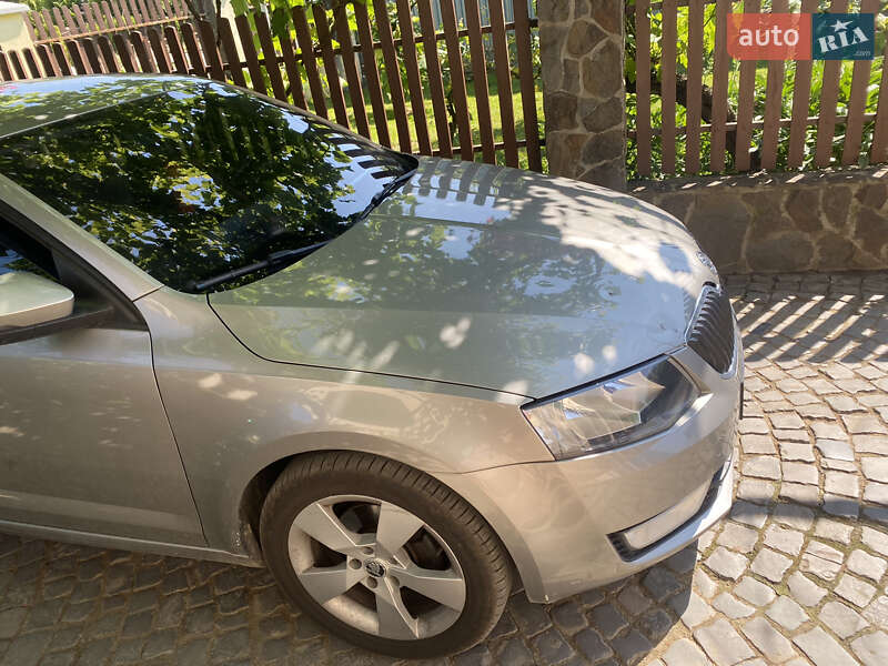 Універсал Skoda Octavia 2014 в Ужгороді