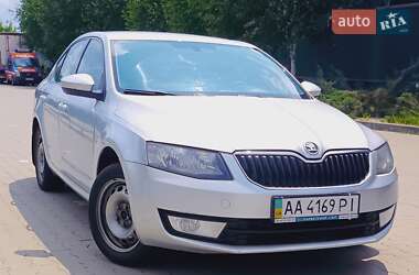 Лифтбек Skoda Octavia 2013 в Киеве