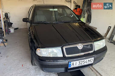 Лифтбек Skoda Octavia 2004 в Киеве