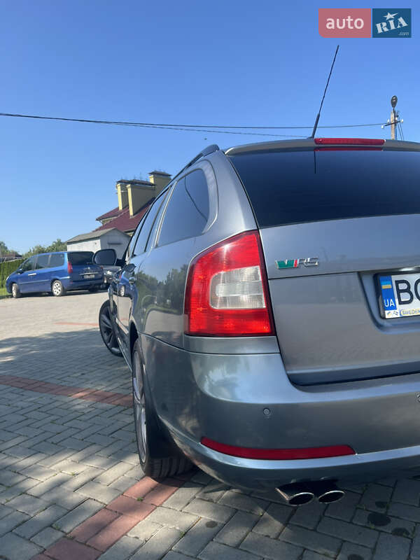 Универсал Skoda Octavia 2012 в Золочеве