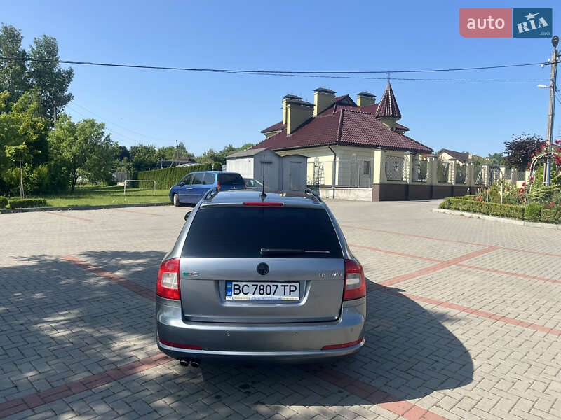 Универсал Skoda Octavia 2012 в Золочеве