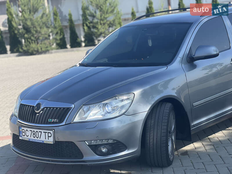 Универсал Skoda Octavia 2012 в Золочеве
