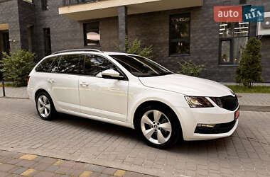Универсал Skoda Octavia 2020 в 