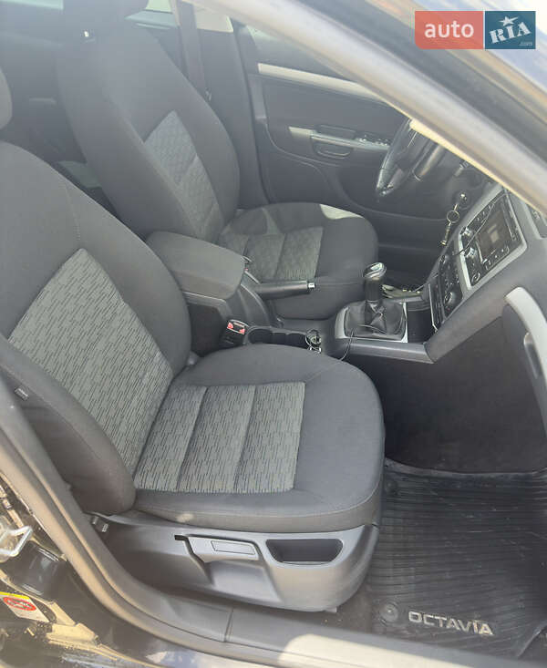 Универсал Skoda Octavia 2012 в Сумах