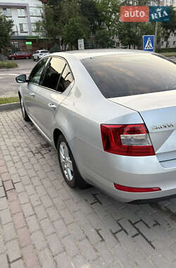 Лифтбек Skoda Octavia 2013 в Ивано-Франковске