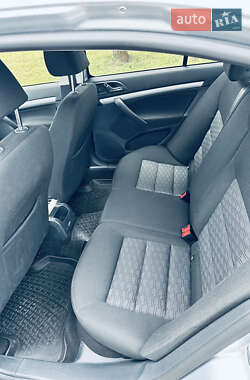 Лифтбек Skoda Octavia 2011 в 