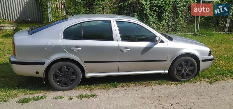 Універсал Skoda Octavia 2001 в Харкові