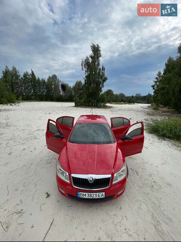 Ліфтбек Skoda Octavia 2010 в Сумах